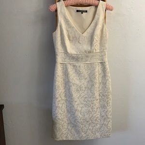 Vintage Jones New York cocktail dress size 6.  Fully lined and great condition.